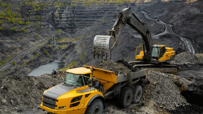 RIIMPO337E Conduct articulated haul truck operations